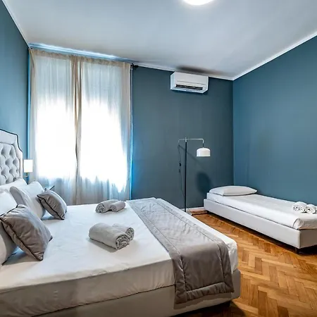 Yid Lamarmora Luxury Contemporary Apartment Florence