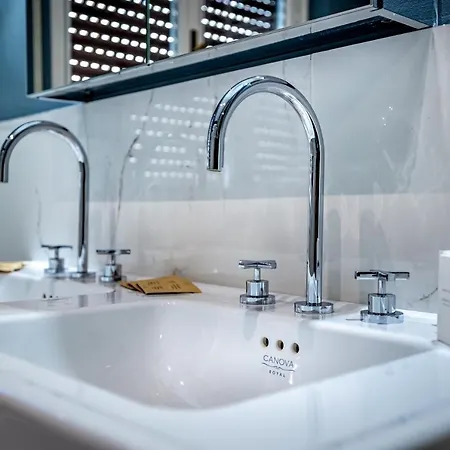 Yid Lamarmora Luxury Contemporary Florence