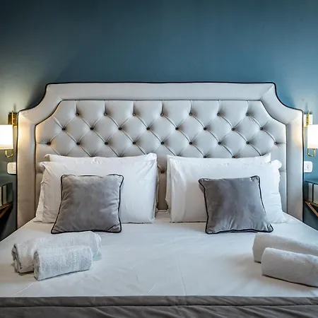 Yid Lamarmora Luxury Contemporary Florence